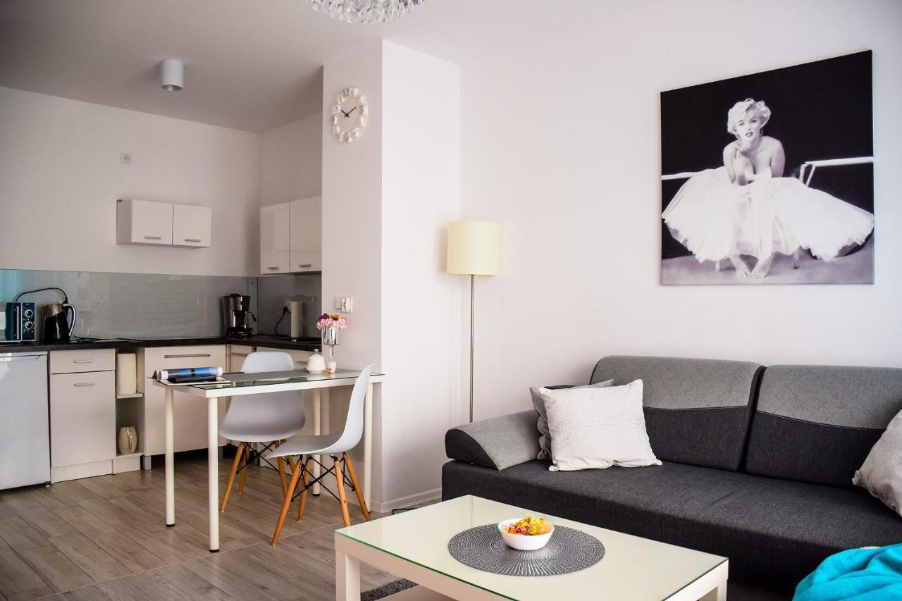 Operowa Marilyn Monroe Apartment Lublin Exterior photo