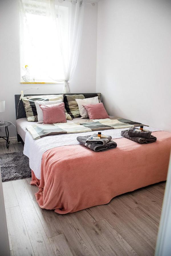 Operowa Marilyn Monroe Apartment Lublin Exterior photo